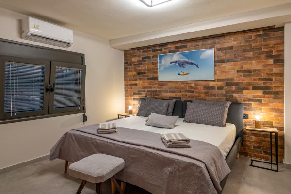 Zeus Apartment Inner Views